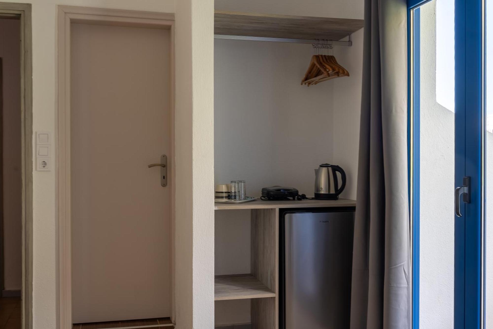 Giannis Rooms Ayía Roúmeli Bagian luar foto