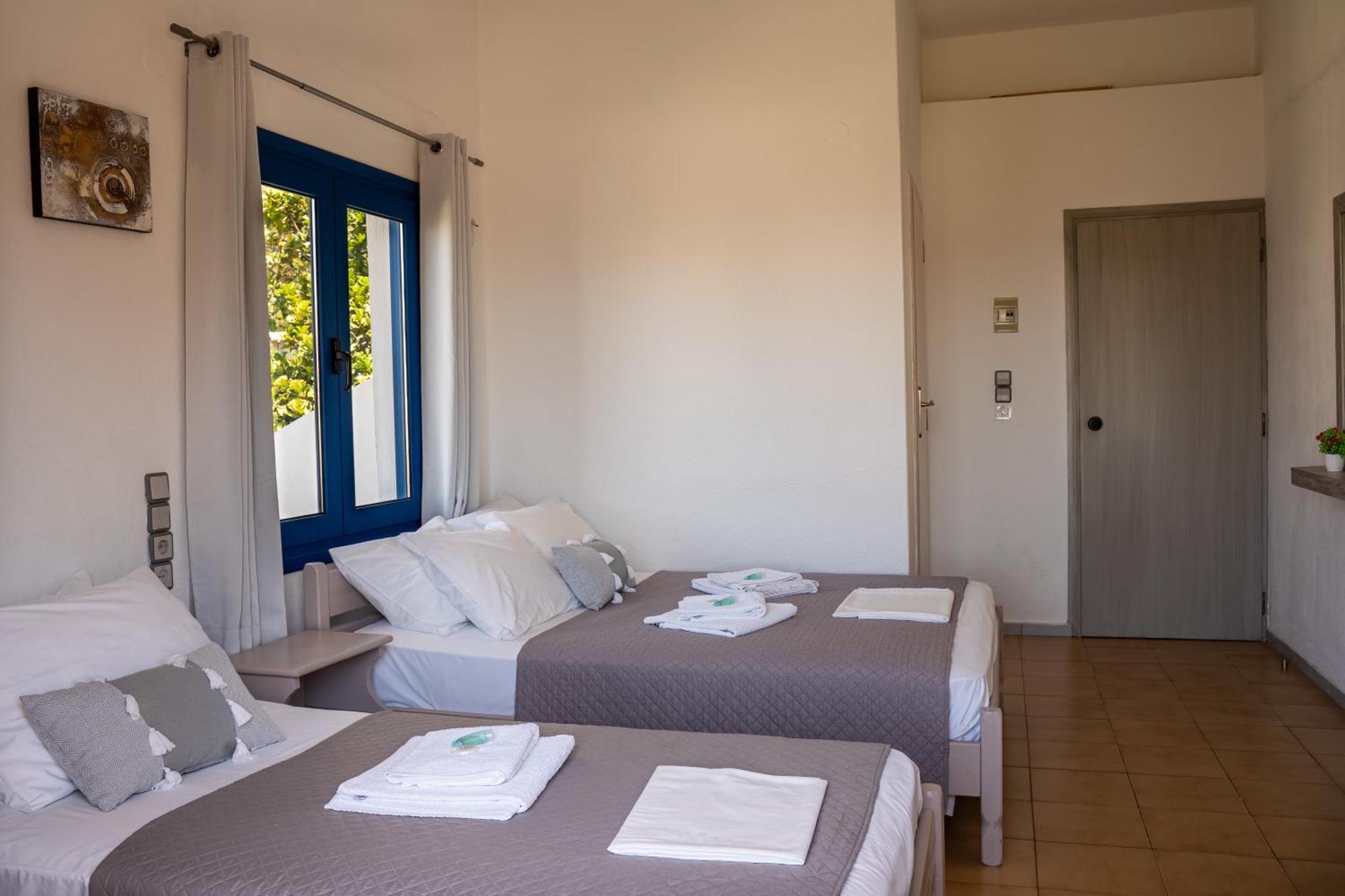 Giannis Rooms Ayía Roúmeli Bagian luar foto