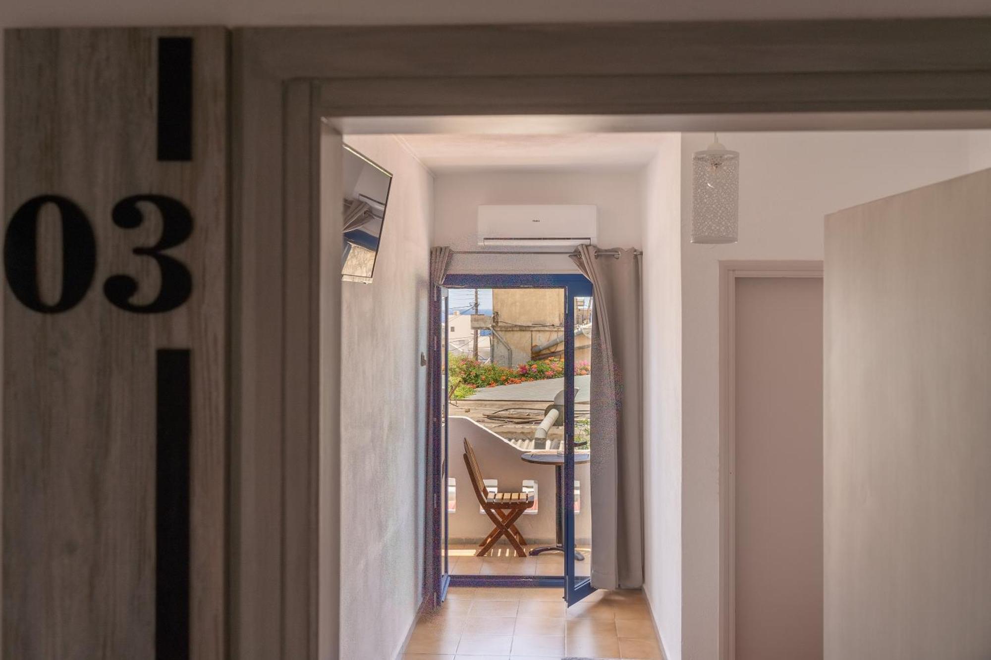 Giannis Rooms Ayía Roúmeli Bagian luar foto