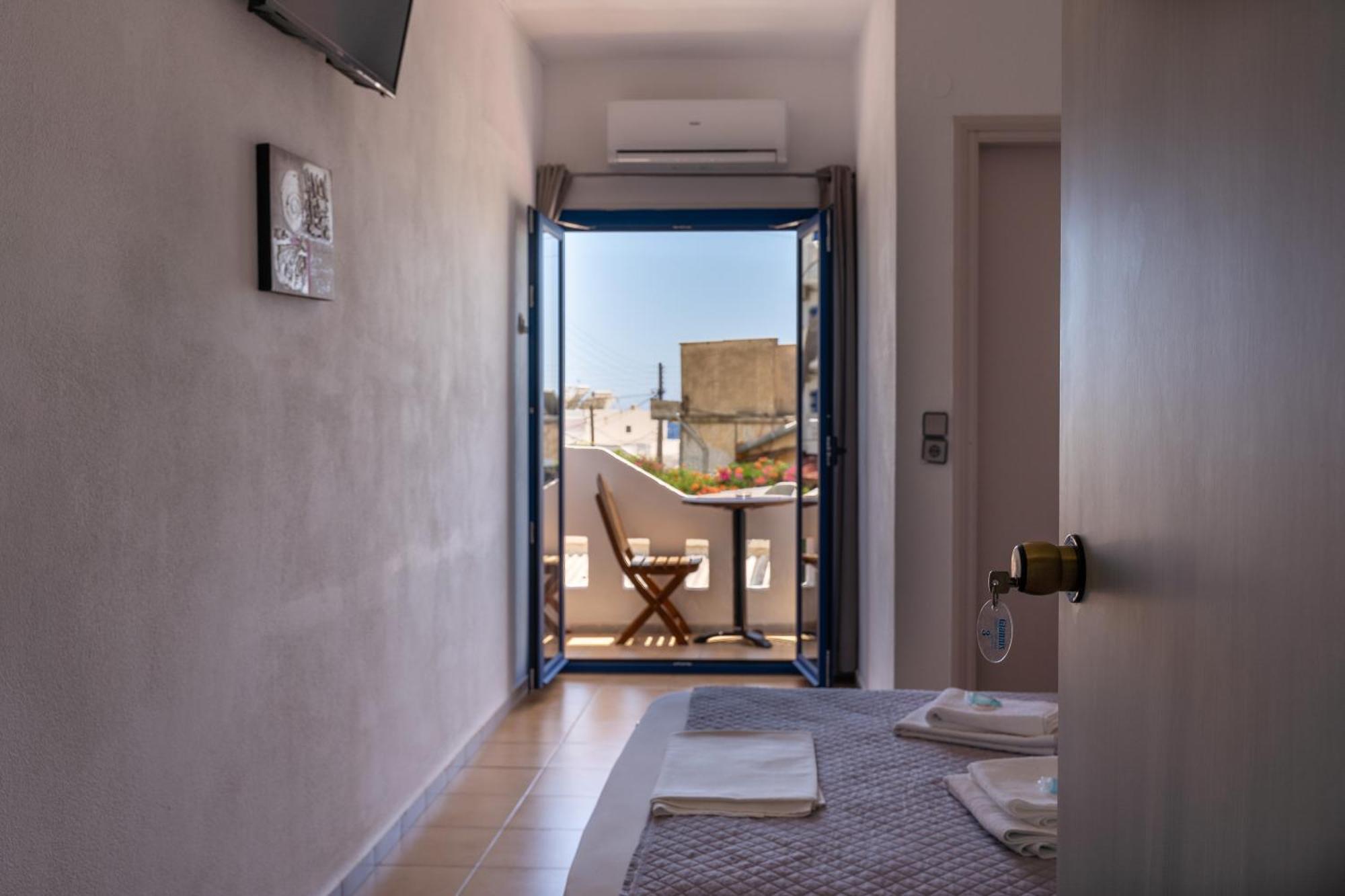 Giannis Rooms Ayía Roúmeli Bagian luar foto