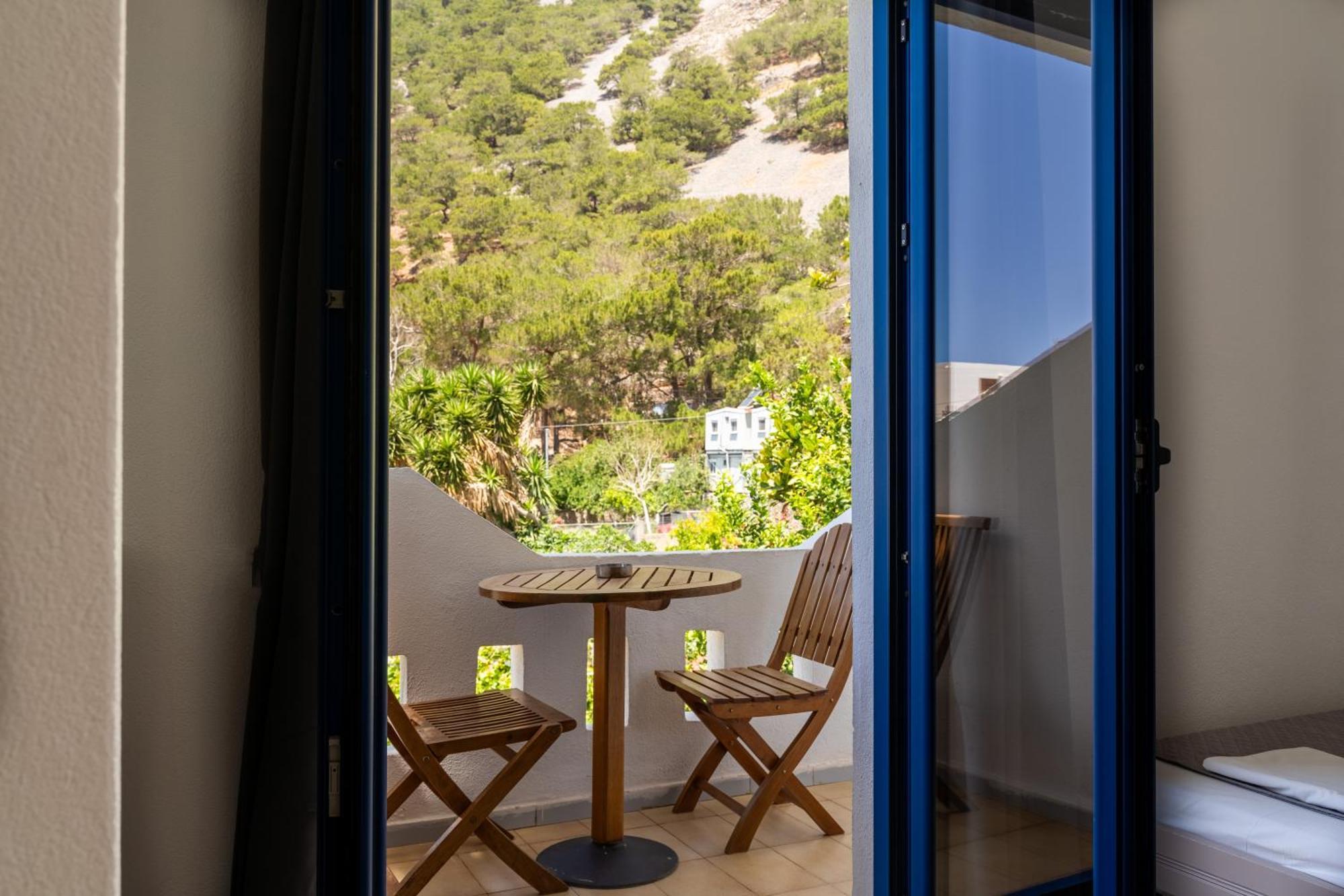 Giannis Rooms Ayía Roúmeli Bagian luar foto