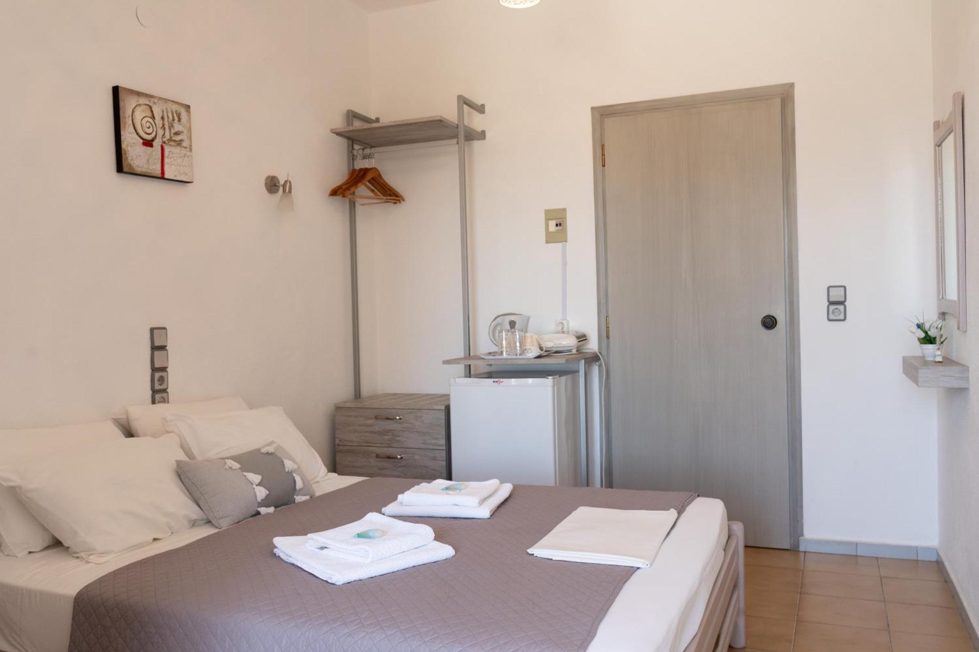 Giannis Rooms Ayía Roúmeli Bagian luar foto
