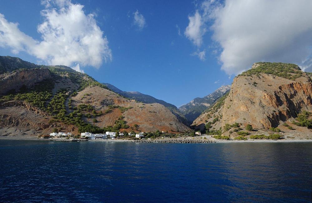 Giannis Rooms Ayía Roúmeli Bagian luar foto